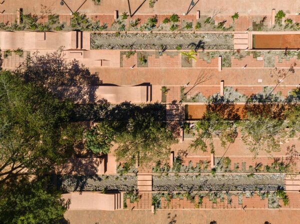 F�hrhafen und Park in Mexiko von Colectivo C733