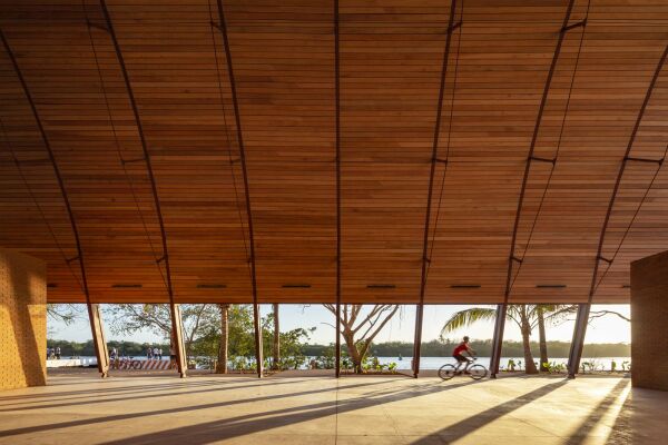 Fhrhafen und Park in Mexiko von Colectivo C733