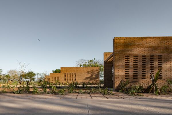 F�hrhafen und Park in Mexiko von Colectivo C733