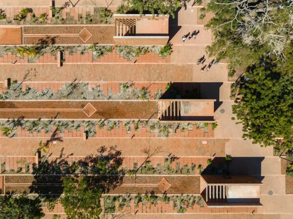 F�hrhafen und Park in Mexiko von Colectivo C733