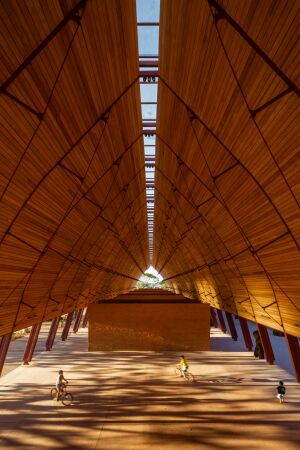 Fhrhafen und Park in Mexiko von Colectivo C733