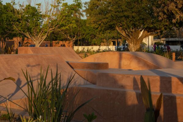 F�hrhafen und Park in Mexiko von Colectivo C733