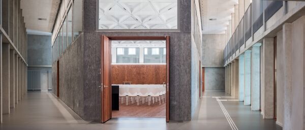 Dokumentationszentrum, Foyer