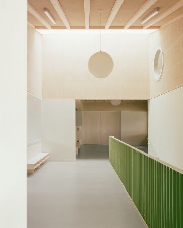 Kitas in Edermnde von Lser Lott und Lukas Droste Architekten