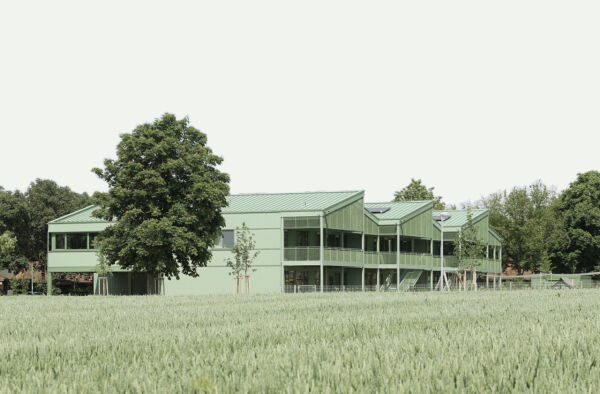 Kitas in Edermnde von Lser Lott und Lukas Droste Architekten