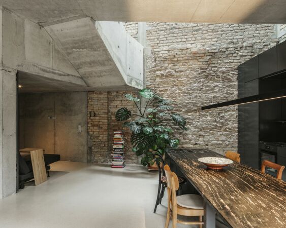 1. Preis: Juwel im Hinterhof in Karlsruhe von Milla Architekten