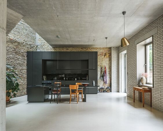 1. Preis: �Juwel im Hinterhof� in Karlsruhe von Milla Architekten