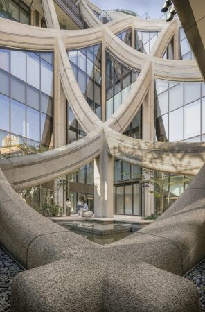 Mixed-Use von Heatherwick Studio in Tokio