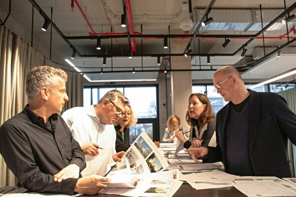 Die Jury bei der Arbeit