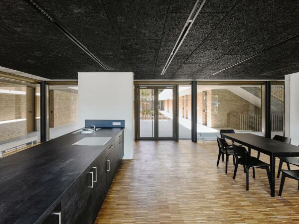 Anerkennung: Gemeinschaft im Mittelpunkt  Studentisches Wohnen in Ingolstadt von Dmges Architekten im Auftrag der Dizese Eichsttt