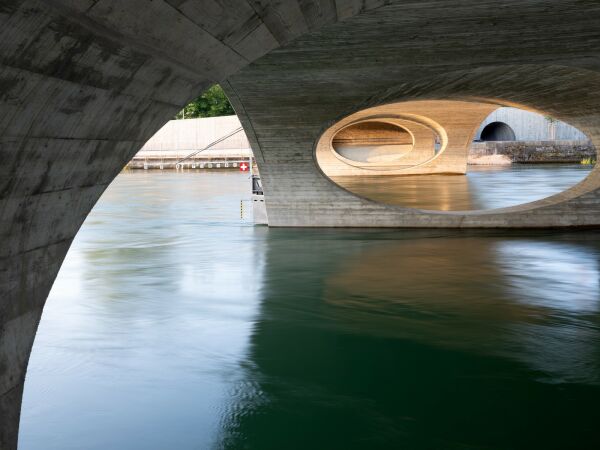 Aarebrcke Pont Neuf in Aarau von Christ & Gantenbein, WMM Ingenieure, Henauer Gugler, August + Margrith Knzel Landschaftsarchitekten