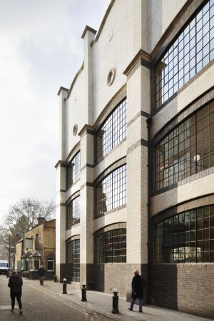 Sanierung in London von dMFK Architects