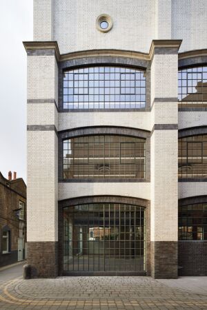 Sanierung in London von dMFK Architects