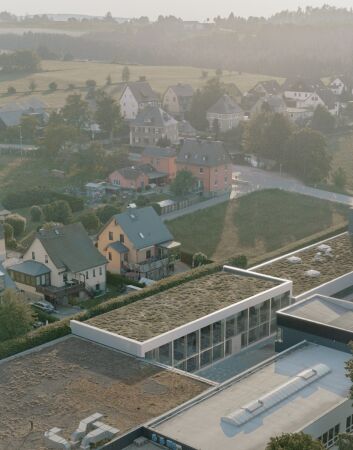 Stifterpreis: Ersatzneubau einer Produktionshalle in Sttzengrn von Atelier ST