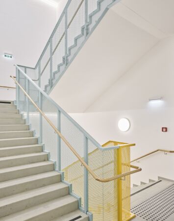 Schulerweiterung von hey! architektur in Wien