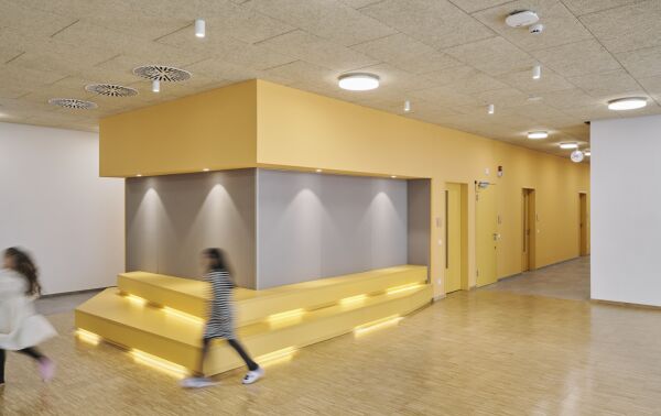 Schulerweiterung von hey! architektur in Wien