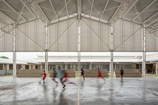 Schule in Kolumbien von Taller Sintesis