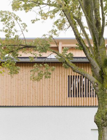 Mehrzweckhalle in Oberschwaben von Atelier Kaiser Shen