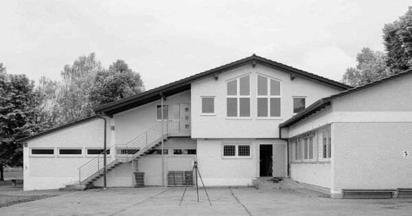 Mehrzweckhalle in Oberschwaben von Atelier Kaiser Shen