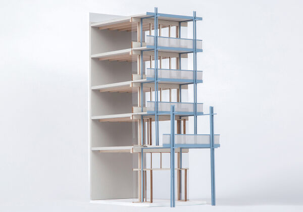 Von der Ablehnung zur Umarmung von Carmina Sophia Glckler (Staatliche Akademie der Bildenden Knste Stuttgart)