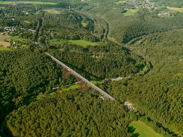 Auszeichnung: Mngstener Brcke in Solingen-Schaberg von IGS Ingenieure (Weimar), Bauherrin: DB InfraGO (Dsseldorf)
