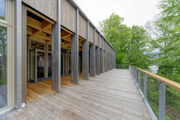 Therapiehalle von LUDES Architekten Ingenieure