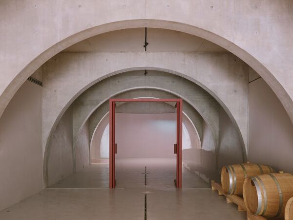 Weingut in der Lombardei von Studio Pizzi