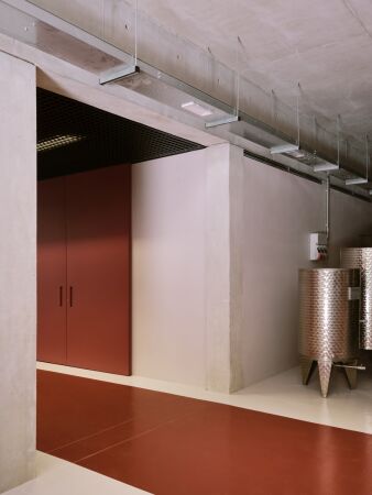 Weingut in der Lombardei von Studio Pizzi