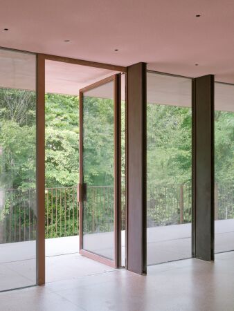 Weingut in der Lombardei von Studio Pizzi