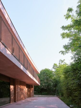 Weingut in der Lombardei von Studio Pizzi