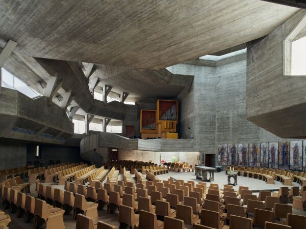 Osterkirche in Oberwart von Gnther Domenig und Eilfried Huth, 196769