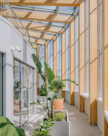 Sanierung und Erweiterung in Paris von Maud Caubet Architectes