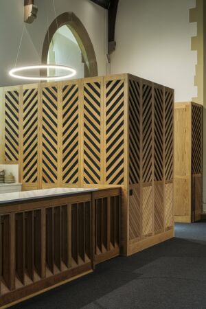 Kirchenumbau von John Puttick Associates