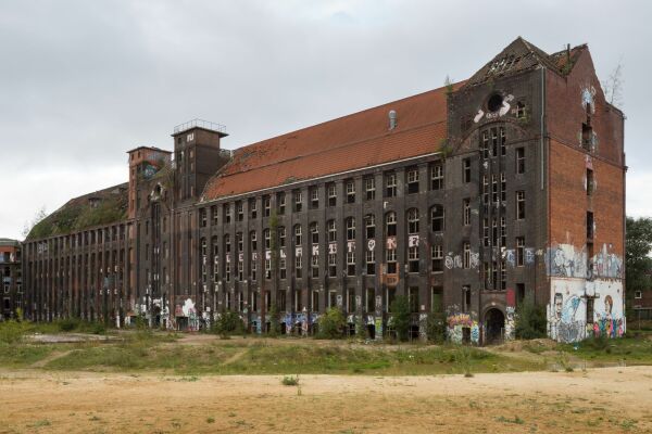 Bestandsbau von 1922 nach Plnen von Franz-Otto Lutz. Foto: Christian A. Schrder (ChristianSchd), CC BY-SA 4.0, via Wikimedia Commons