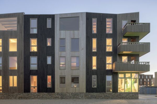 Wohnkomplex in Amsterdam von Natrufied Architecture