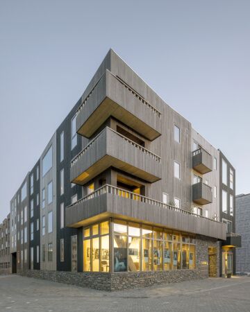 Wohnkomplex in Amsterdam von Natrufied Architecture