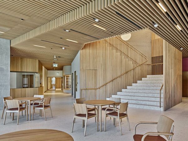 Seniorenzentrum von BGP und Lazzarini Architekten