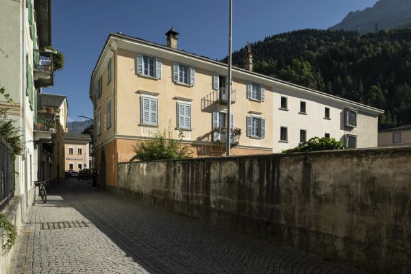 Erweiterungen geschehen hier in grter Rcksichtnahme, zu sehen am Palazzo Landolfi, einer Druckerei aus dem 16. Jahrhundert.