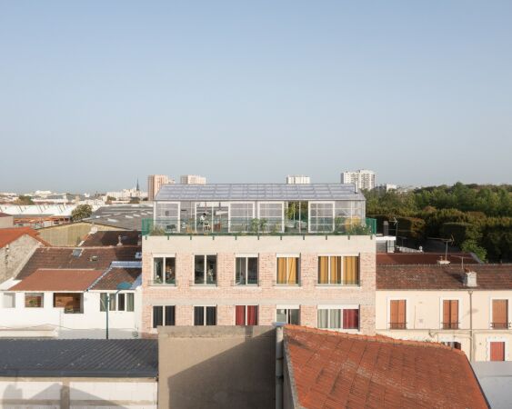 Wohnhaus in Pantin von Plan Comn