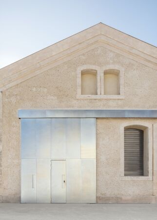 Umbau in Arles von Assemble und BC