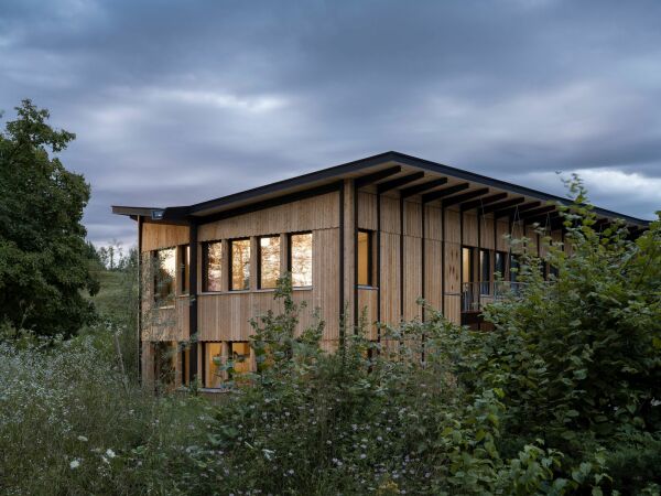 Schultrakt von Localarchitecture