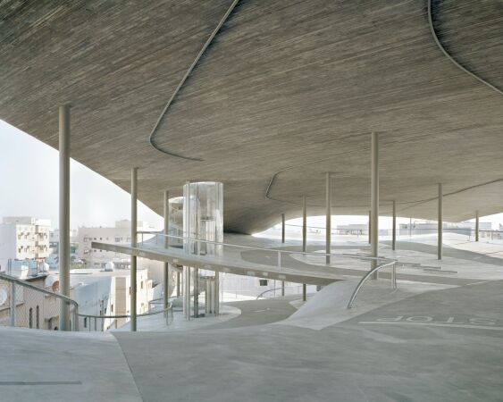 Parkhaus in Bahrain von Christian Kerez