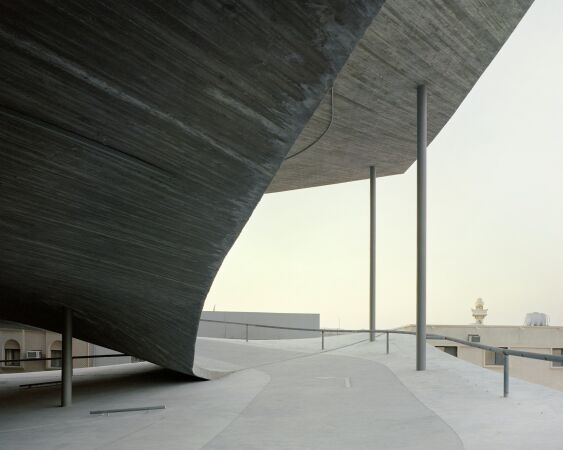 Parkhaus in Bahrain von Christian Kerez