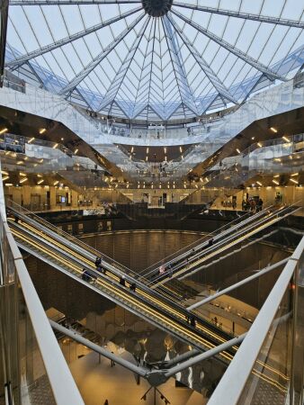 Metrostation in Paris von Dominique Perrault