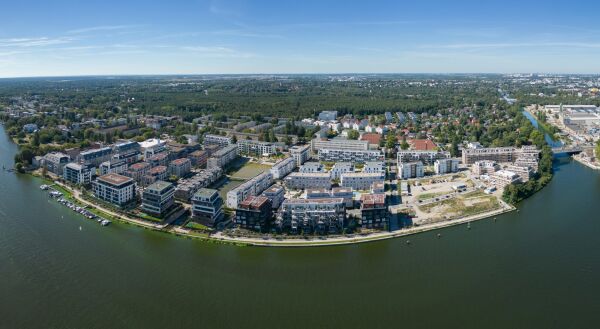 2. Talk City & Neighbourhood: 52 Grad Nord Panorama