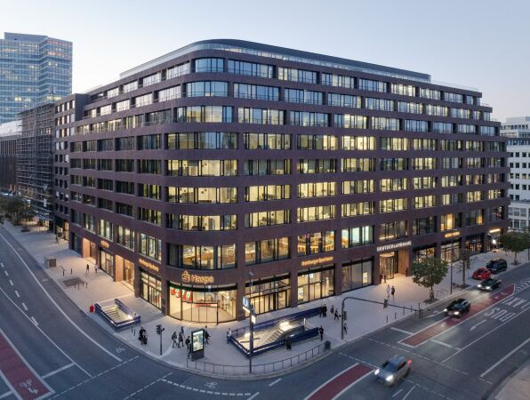 Neues Deutschlandhaus von Hadi Teherani Architects in Hamburg