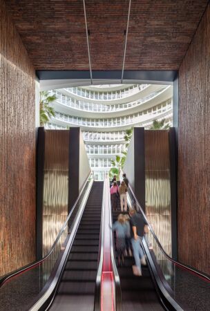 Neues Deutschlandhaus von Hadi Teherani Architects in Hamburg