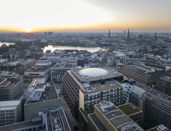 Neues Deutschlandhaus von Hadi Teherani Architects in Hamburg