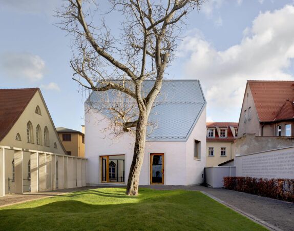 Atelier ST: Lutherarchiv, Eisleben (2015)