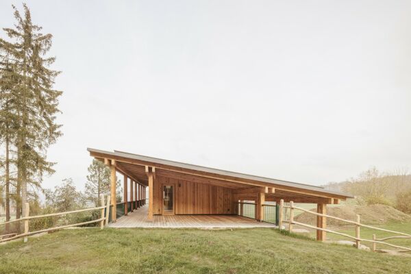 Holzbau in Knigstein von Frida Architekten